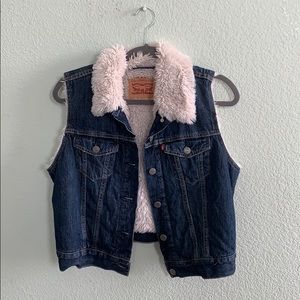 Fur lined Levi’s vest